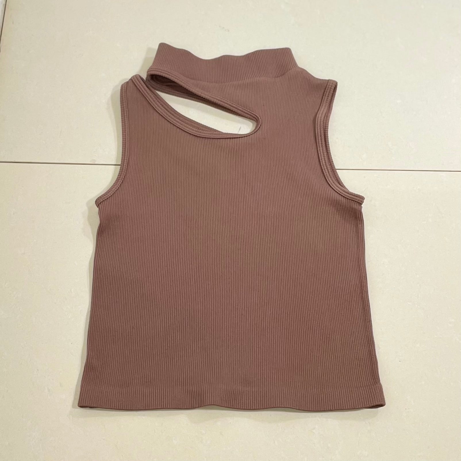 Cory Sleeveless & Seamless Cut-out Mock-neck Top